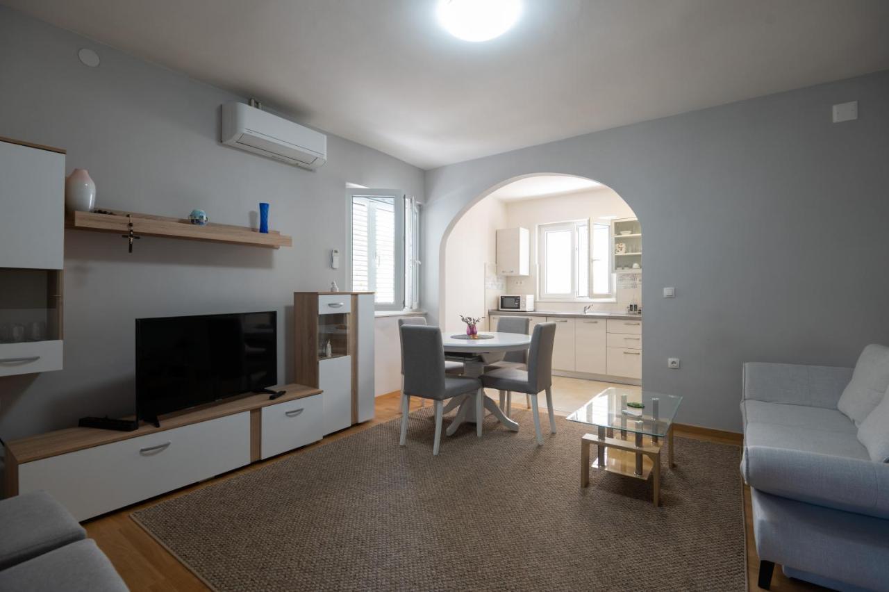 Modern Edda - Quiet Area - Close To Old Town And Beaches